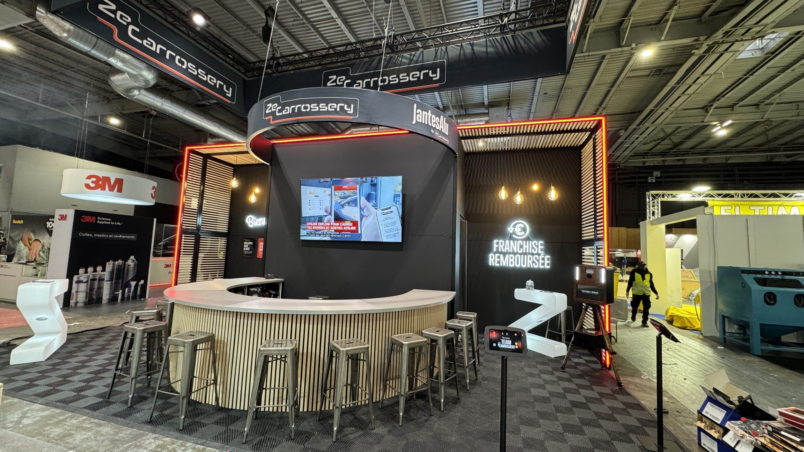 Photo du stand ZeCarrossery au salon Equip Auto 2025