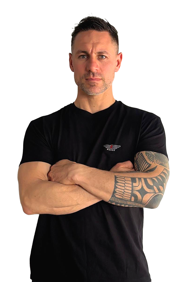 Jonathan, gérant du garage carrosserie à Lens